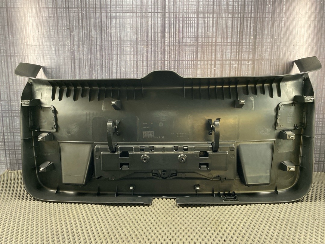 Обшивка крышки багажника, 1880 рублей, Красноярск