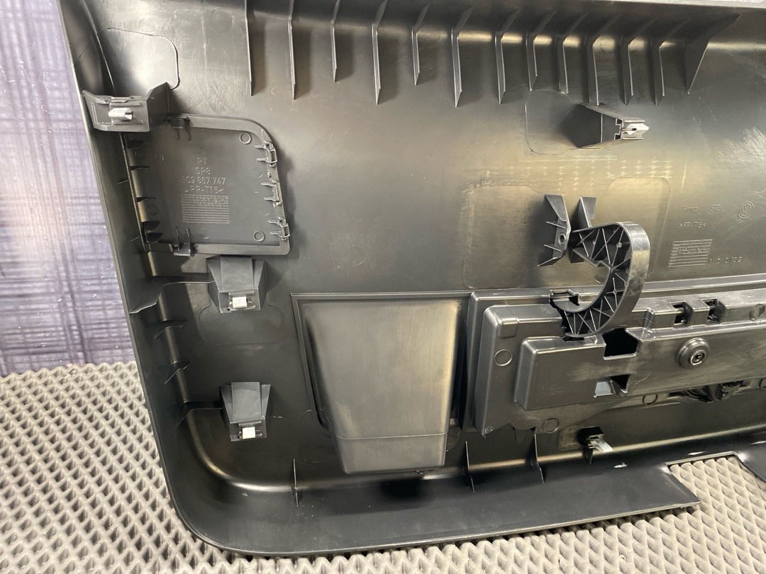 Обшивка крышки багажника, 1880 рублей, Красноярск