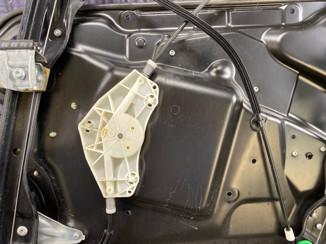 Стеклоподъемник, 2860 рублей, Красноярск