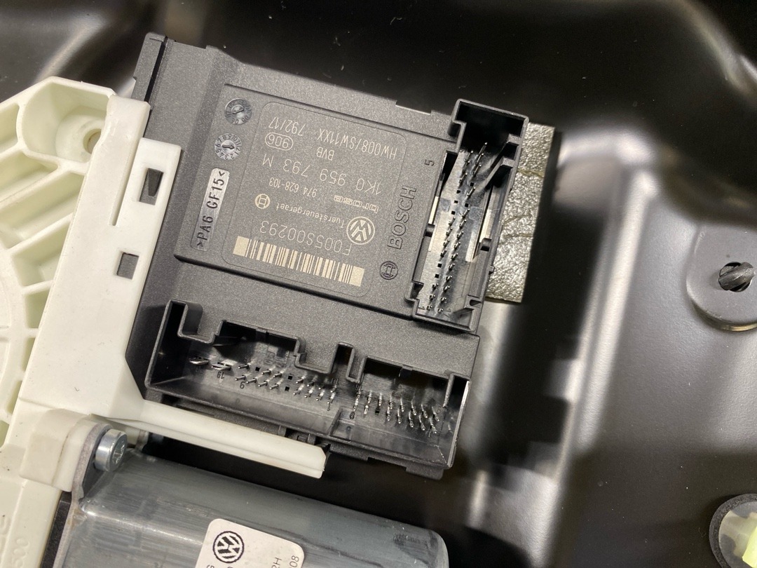 Стеклоподъемник, 2860 рублей, Красноярск