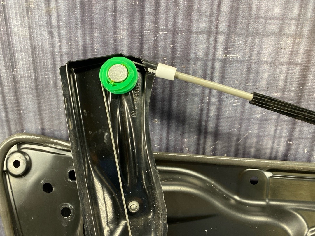 Стеклоподъемник, 2860 рублей, Красноярск