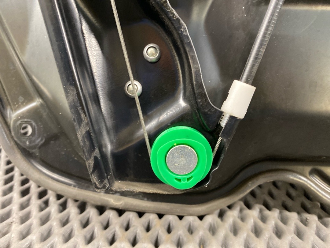 Стеклоподъемник, 2860 рублей, Красноярск