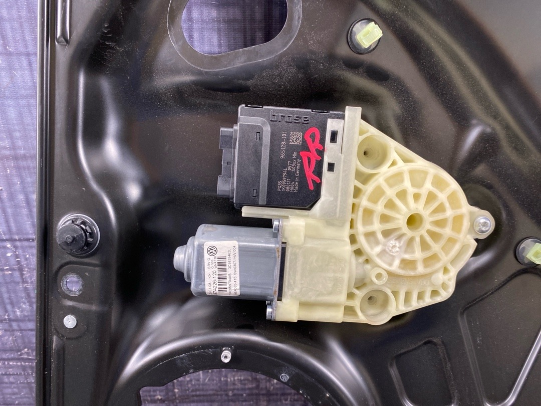 Стеклоподъемник, 1730 рублей, Красноярск