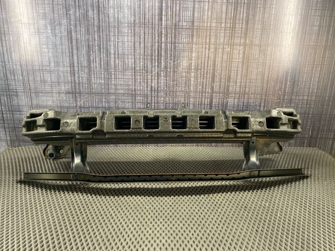 Усилитель бампера, 5860 рублей, Красноярск