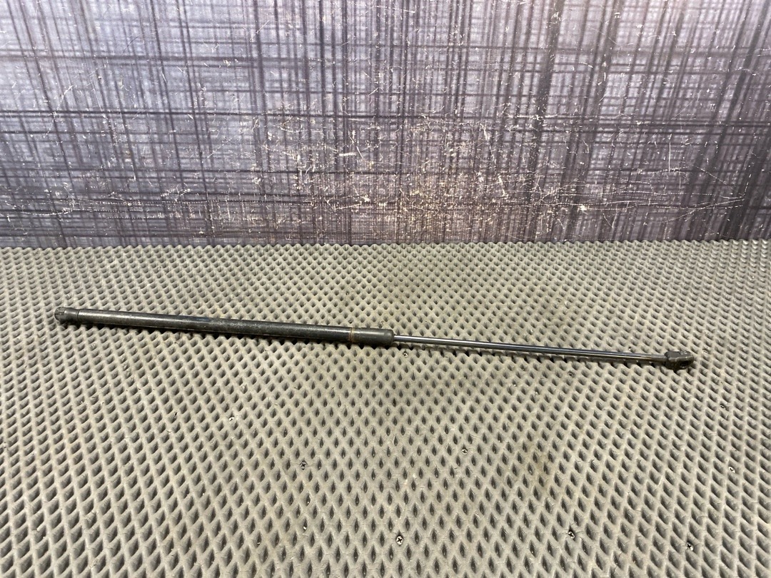 Амортизатор капота, 1210 рублей, Красноярск