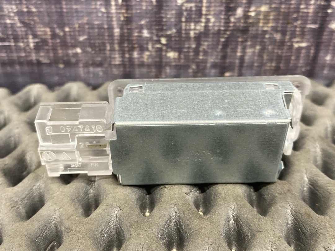 Плафон салона, 310 рублей, Красноярск