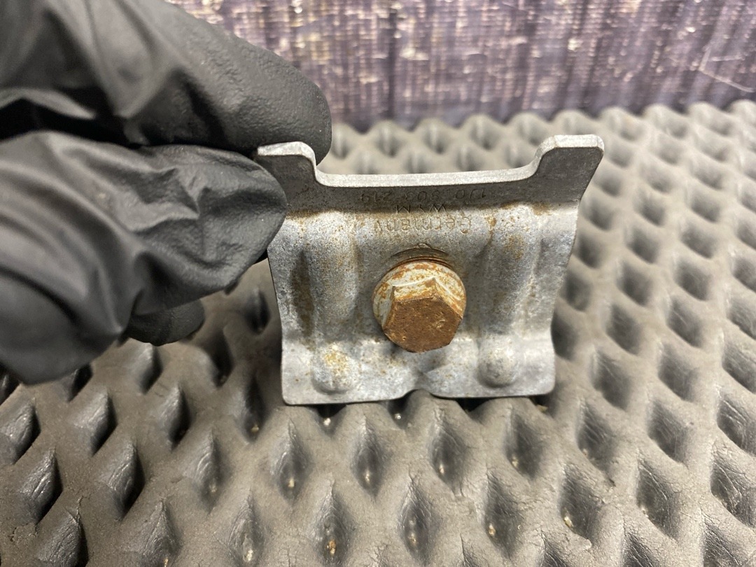 Крепление аккумулятора, 910 рублей, Красноярск