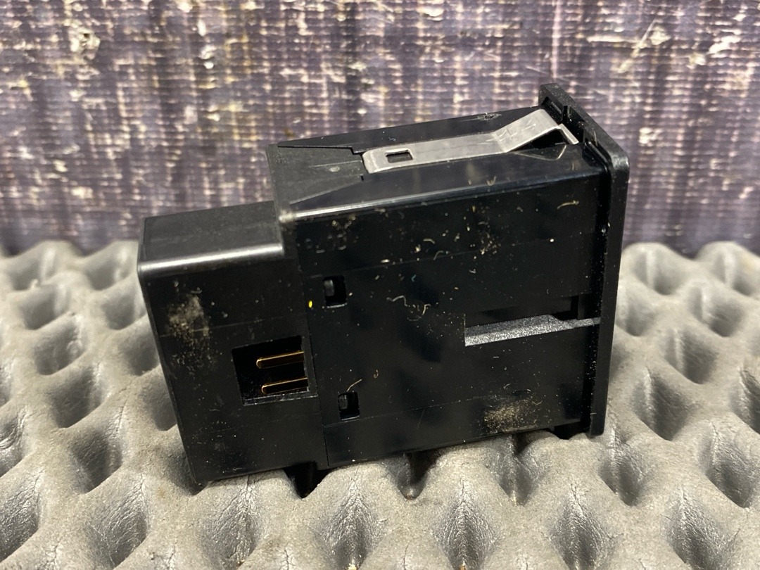 Кнопка салона, 540 рублей, Красноярск