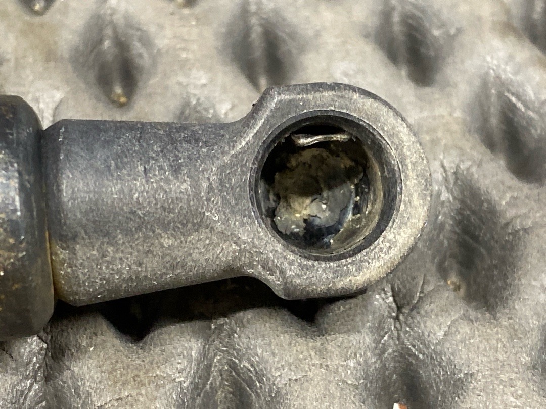 Амортизатор багажника, 880 рублей, Красноярск