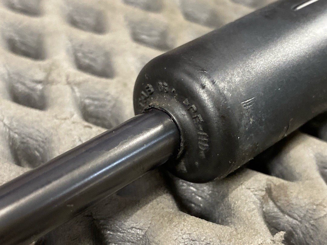 Амортизатор багажника, 880 рублей, Красноярск