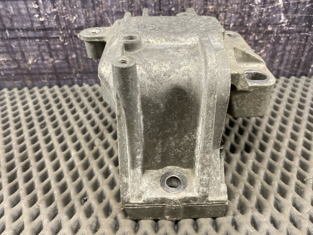 Подушка двигателя, 3730 рублей, Красноярск