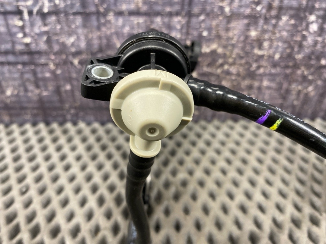 Клапан вентиляции топливного бака, 3730 рублей, Красноярск