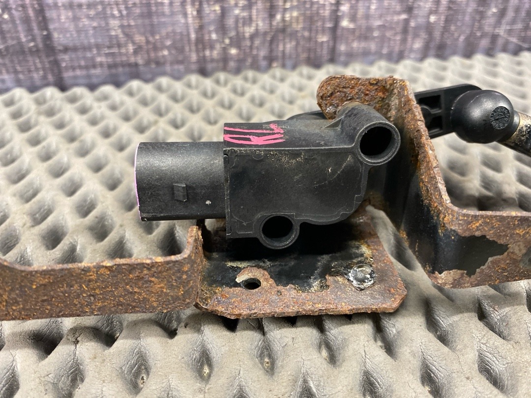 Датчик уровня подвески, 3070 рублей, Красноярск