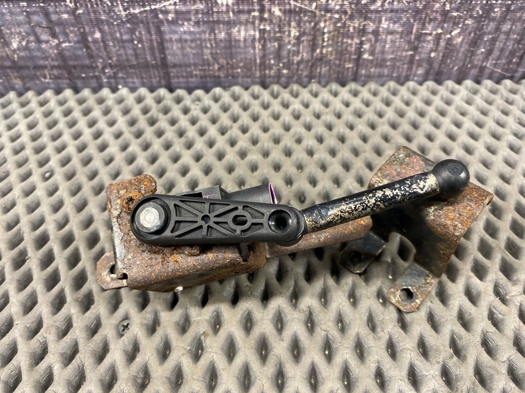 Датчик уровня подвески, 3070 рублей, Красноярск