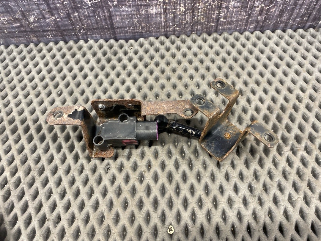 Датчик уровня подвески, 3070 рублей, Красноярск