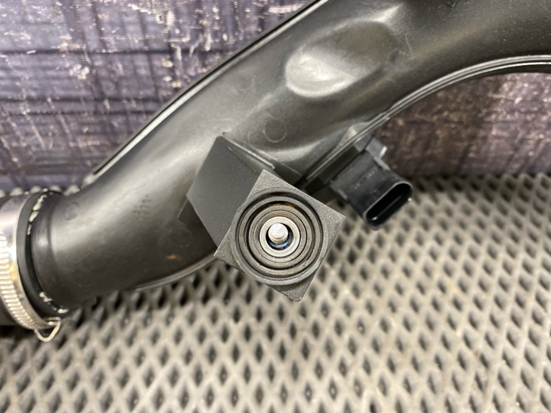 Патрубок интеркуллера, 3680 рублей, Красноярск