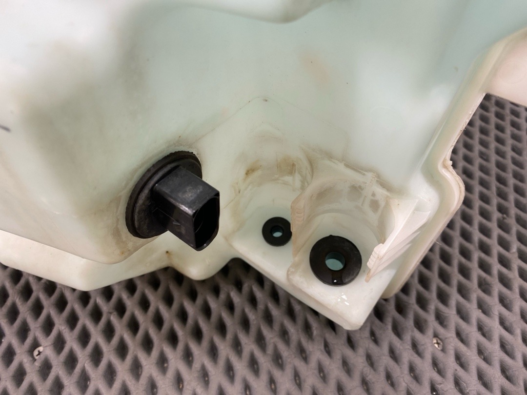 Бачок омывателя, 3370 рублей, Красноярск