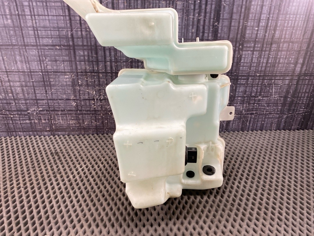 Бачок омывателя, 3370 рублей, Красноярск