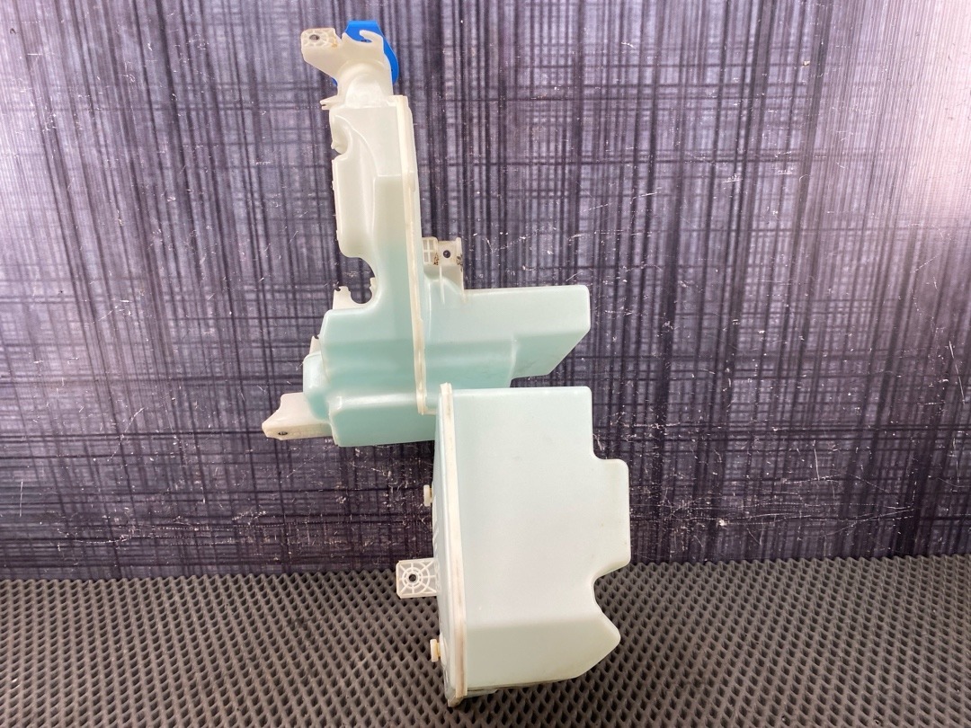 Бачок омывателя, 3370 рублей, Красноярск