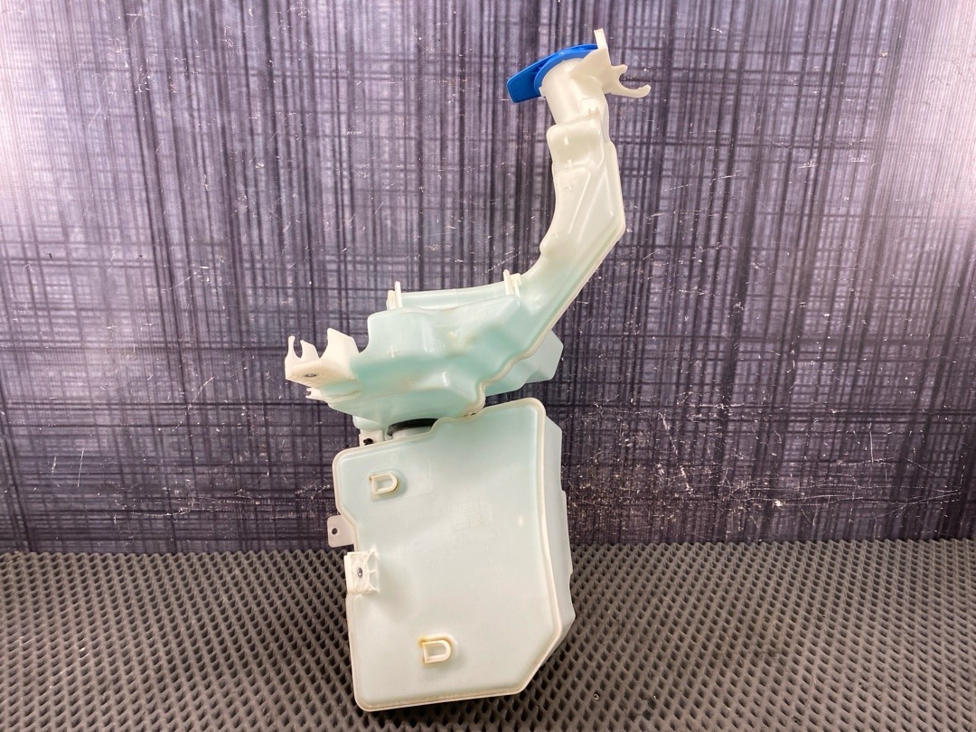 Бачок омывателя, 3370 рублей, Красноярск