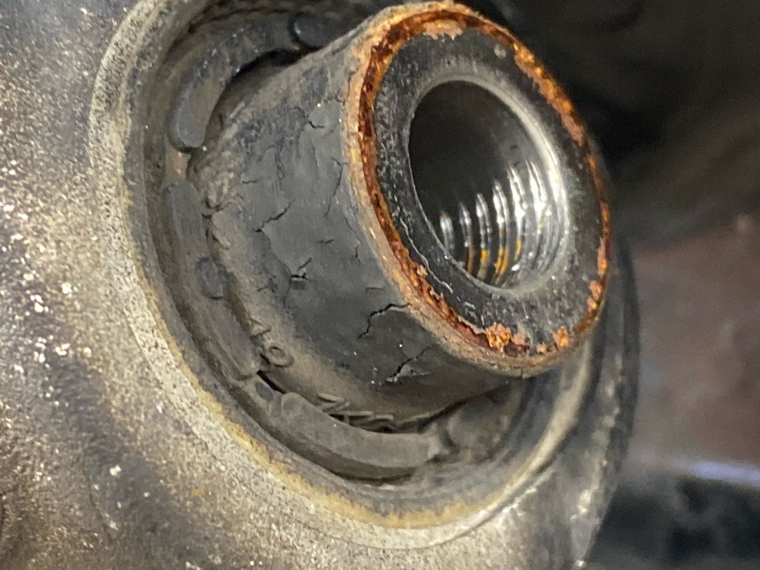 Поворотный кулак, 3430 рублей, Красноярск