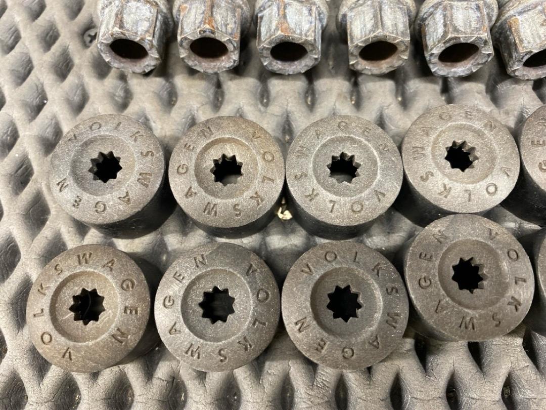 Комплект колесных болтов, 3210 рублей, Красноярск