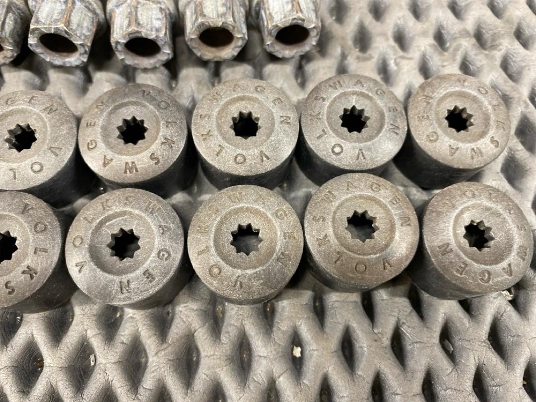 Комплект колесных болтов, 3210 рублей, Красноярск