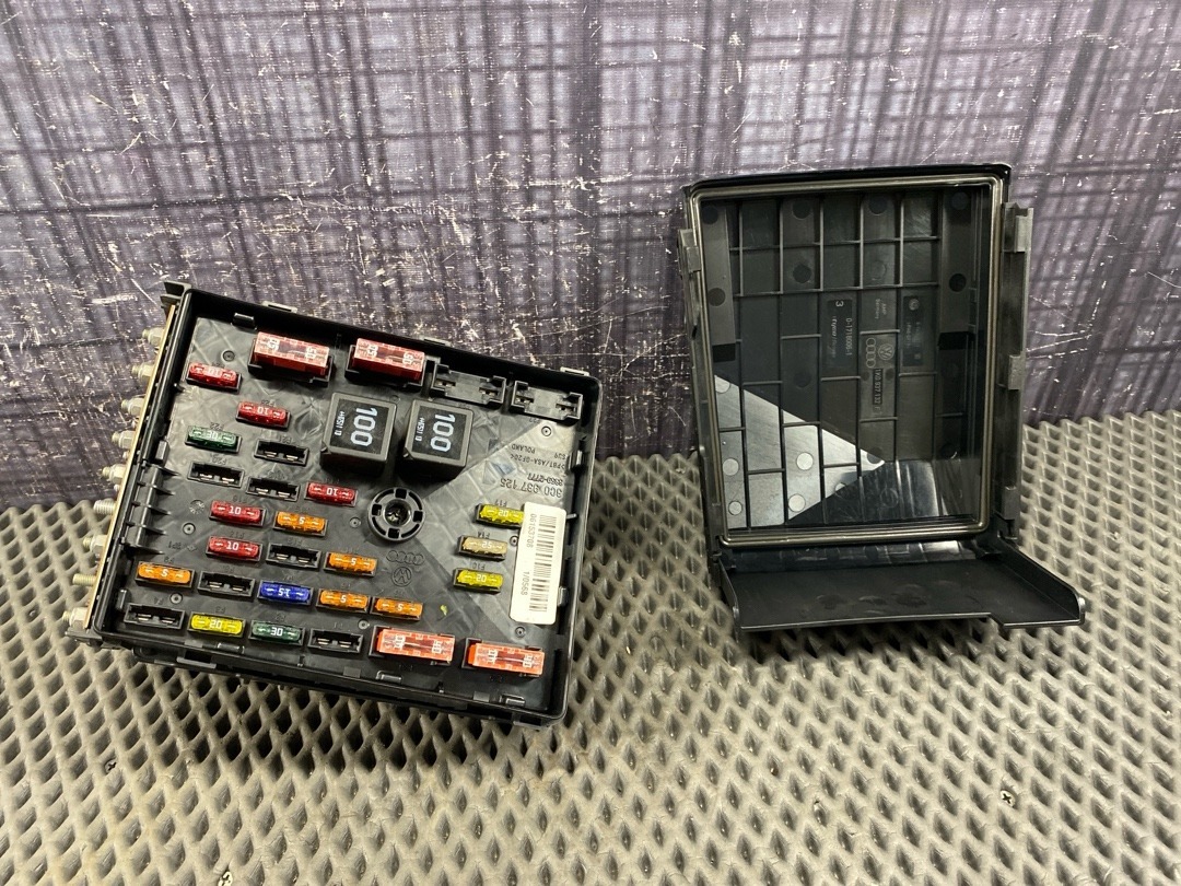 Блок предохранителей, 2380 рублей, Красноярск