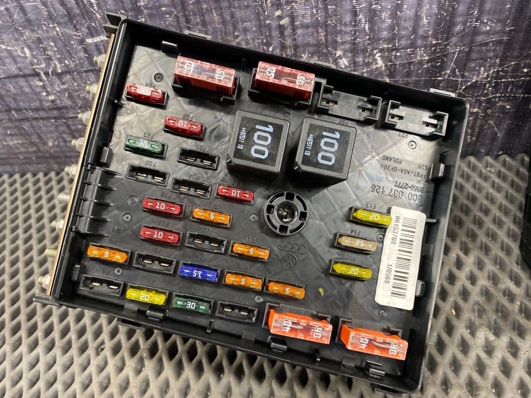 Блок предохранителей, 2380 рублей, Красноярск