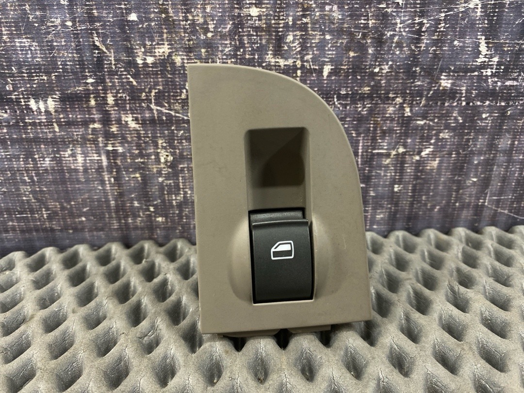 Кнопка стеклоподъемника, 580 рублей, Красноярск