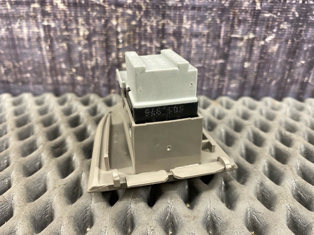 Кнопка стеклоподъемника, 580 рублей, Красноярск