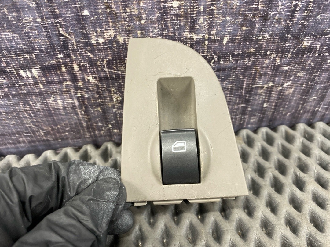 Кнопка стеклоподъемника, 580 рублей, Красноярск