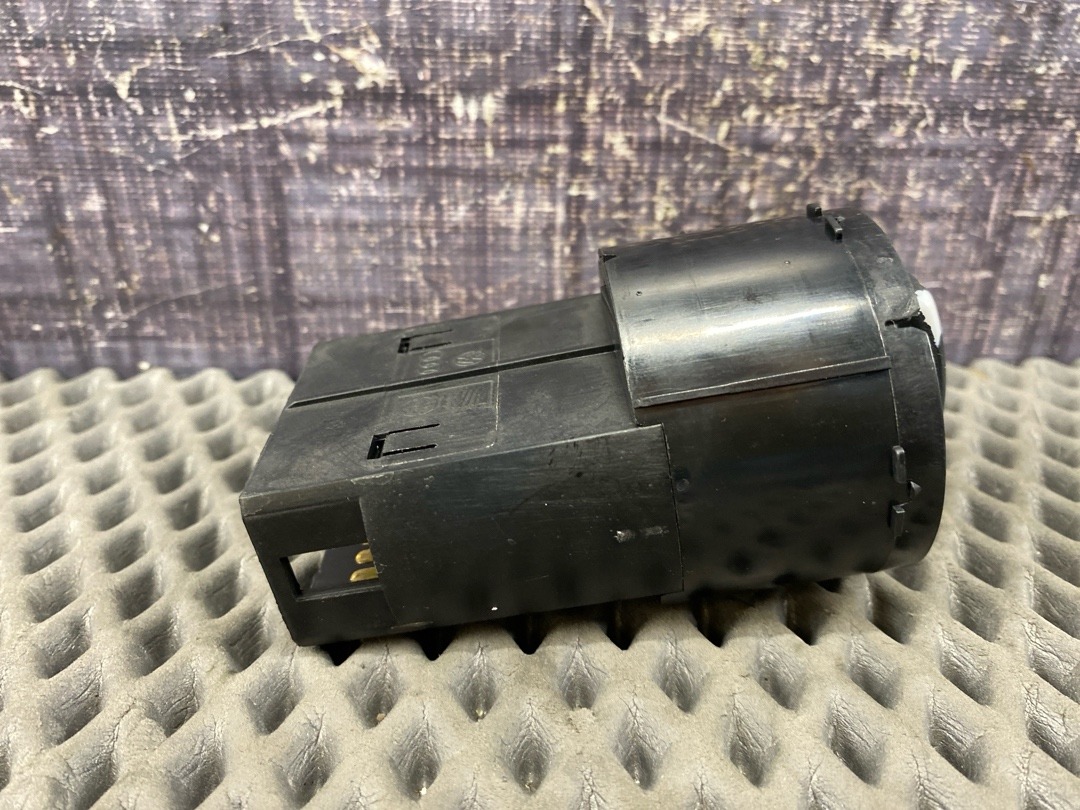 Переключатель света, 2070 рублей, Красноярск