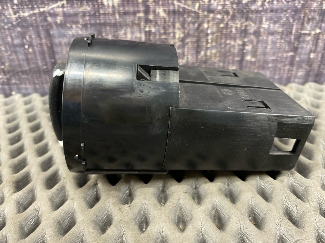 Переключатель света, 2070 рублей, Красноярск