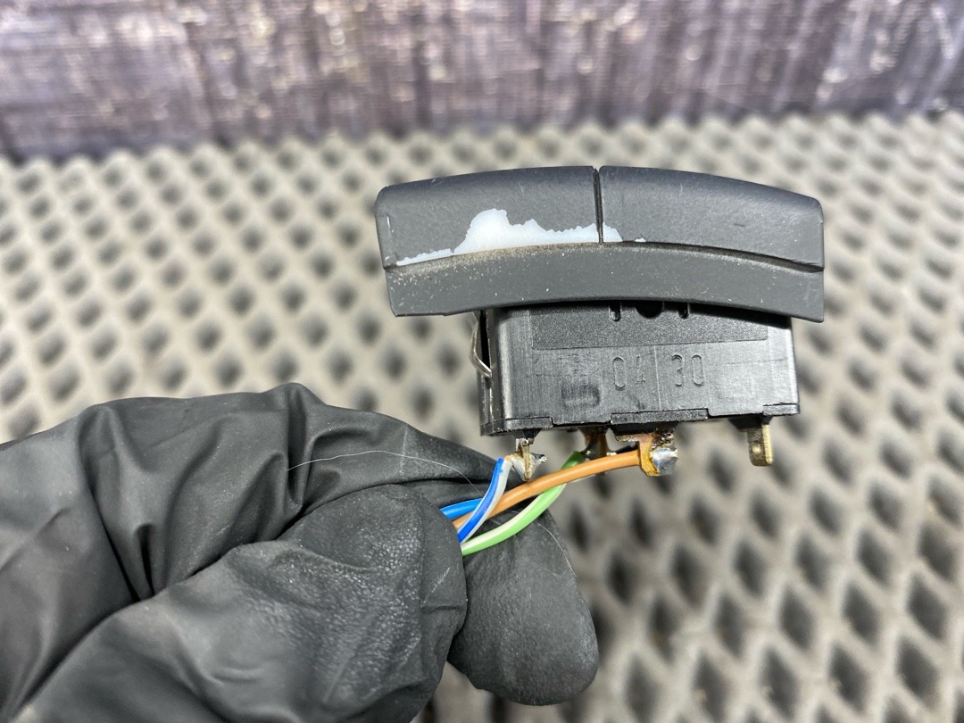 Кнопка центрального замка, 710 рублей, Красноярск