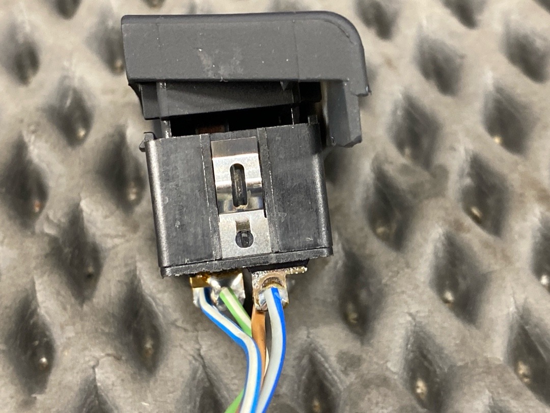 Кнопка центрального замка, 710 рублей, Красноярск