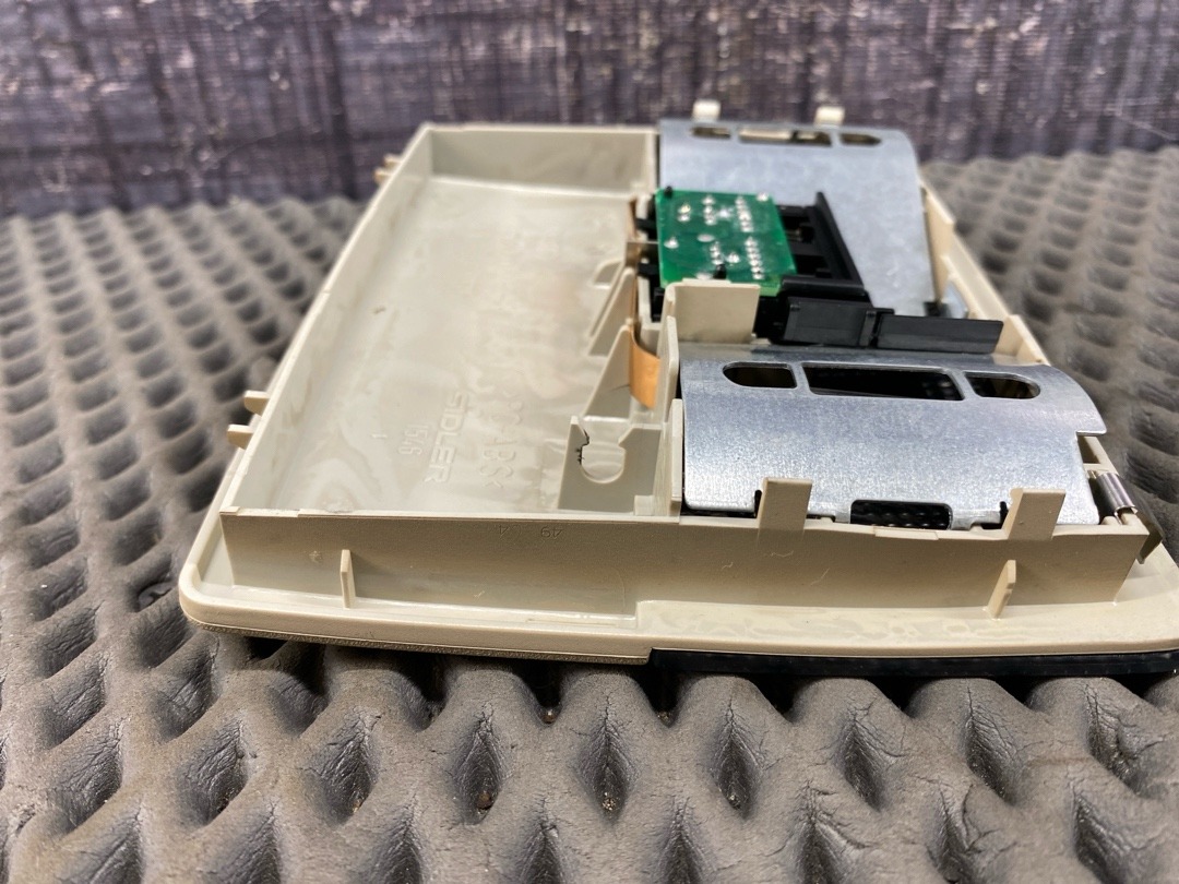 Плафон салона, 810 рублей, Красноярск