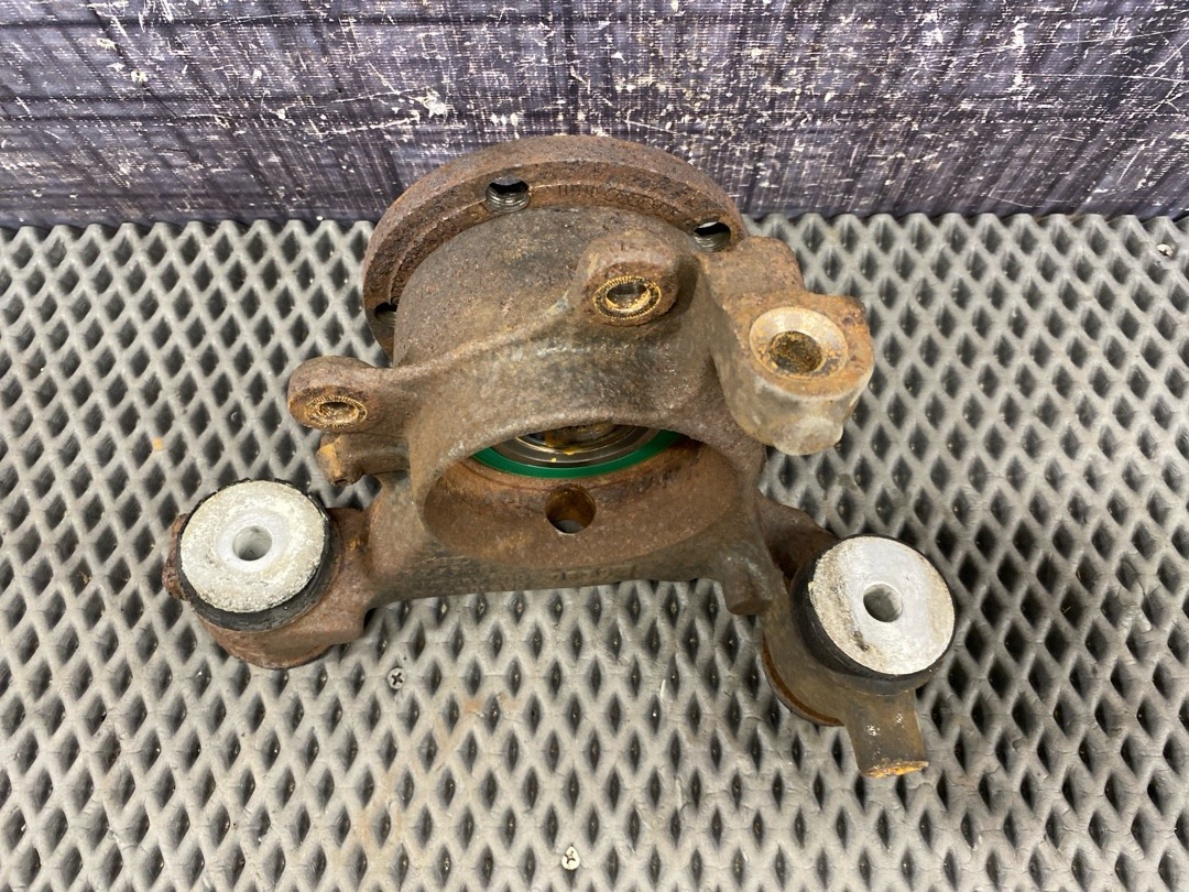 Поворотный кулак, 4330 рублей, Красноярск