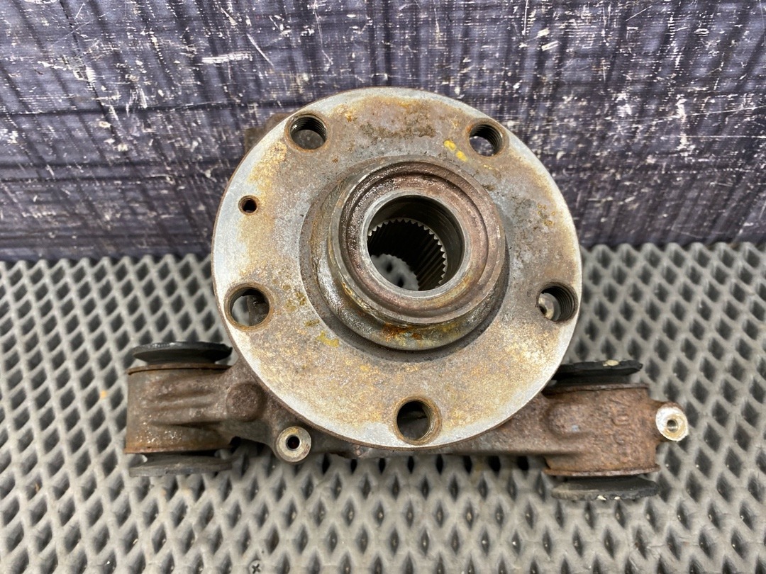 Поворотный кулак, 4330 рублей, Красноярск