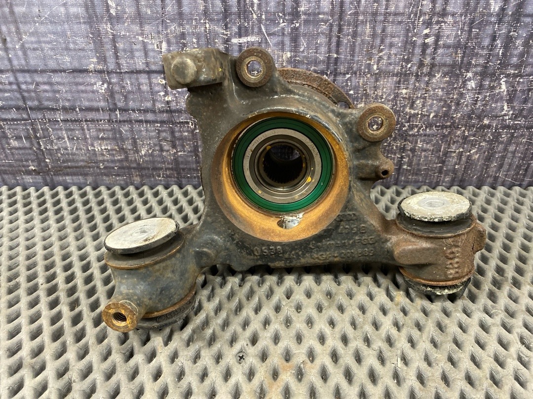 Поворотный кулак, 4330 рублей, Красноярск