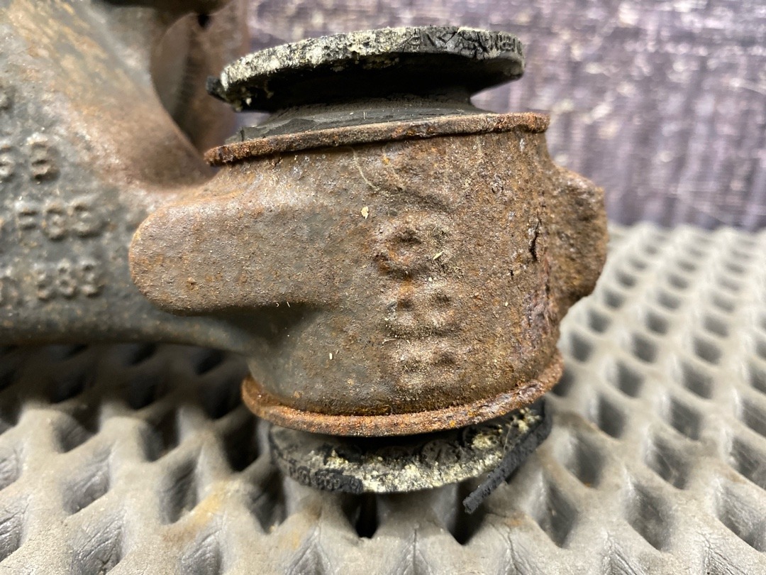 Поворотный кулак, 4330 рублей, Красноярск