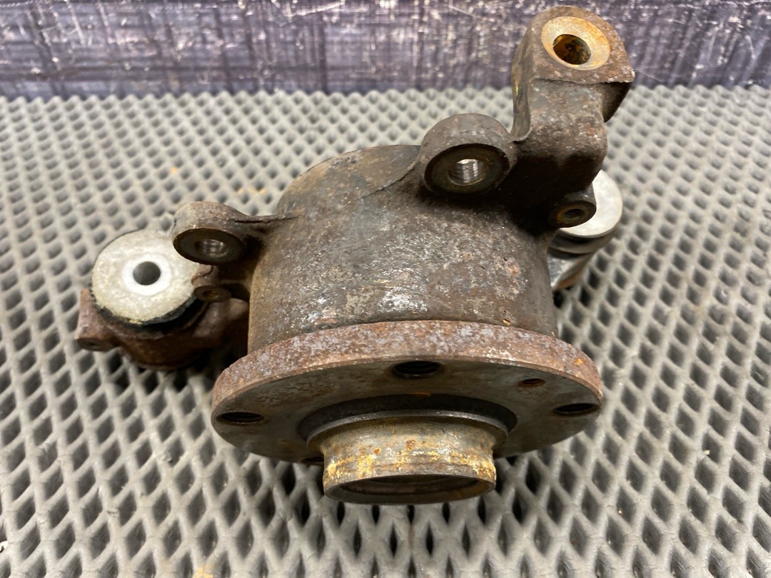 Поворотный кулак, 4330 рублей, Красноярск