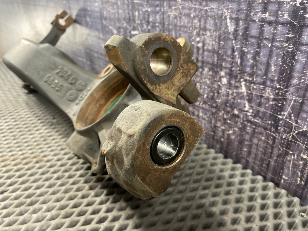 Поворотный кулак, 6260 рублей, Красноярск