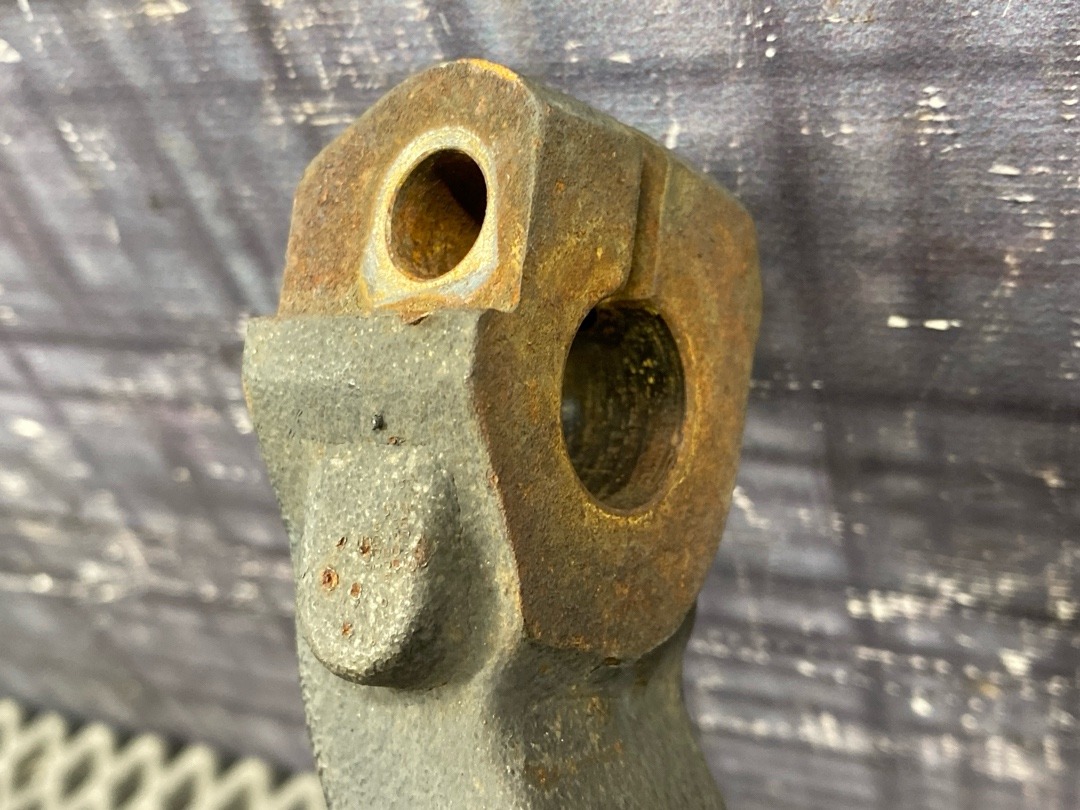 Поворотный кулак, 6260 рублей, Красноярск