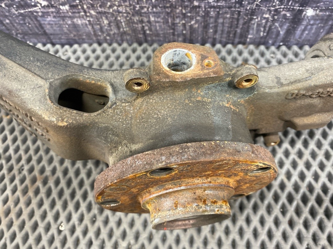 Поворотный кулак, 6260 рублей, Красноярск