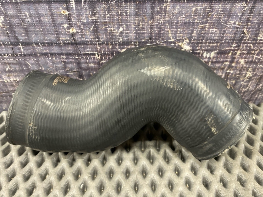 Патрубок интеркуллера, 610 рублей, Красноярск