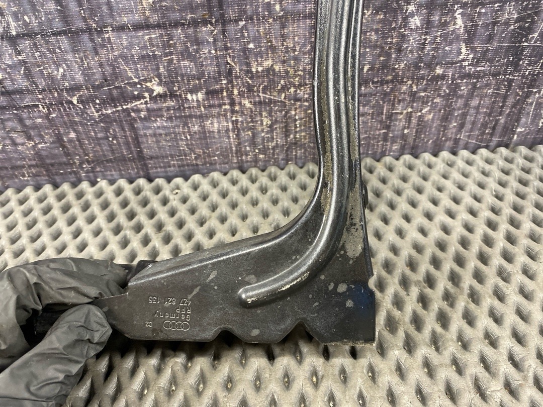 Кронштейн крыла, 1620 рублей, Красноярск