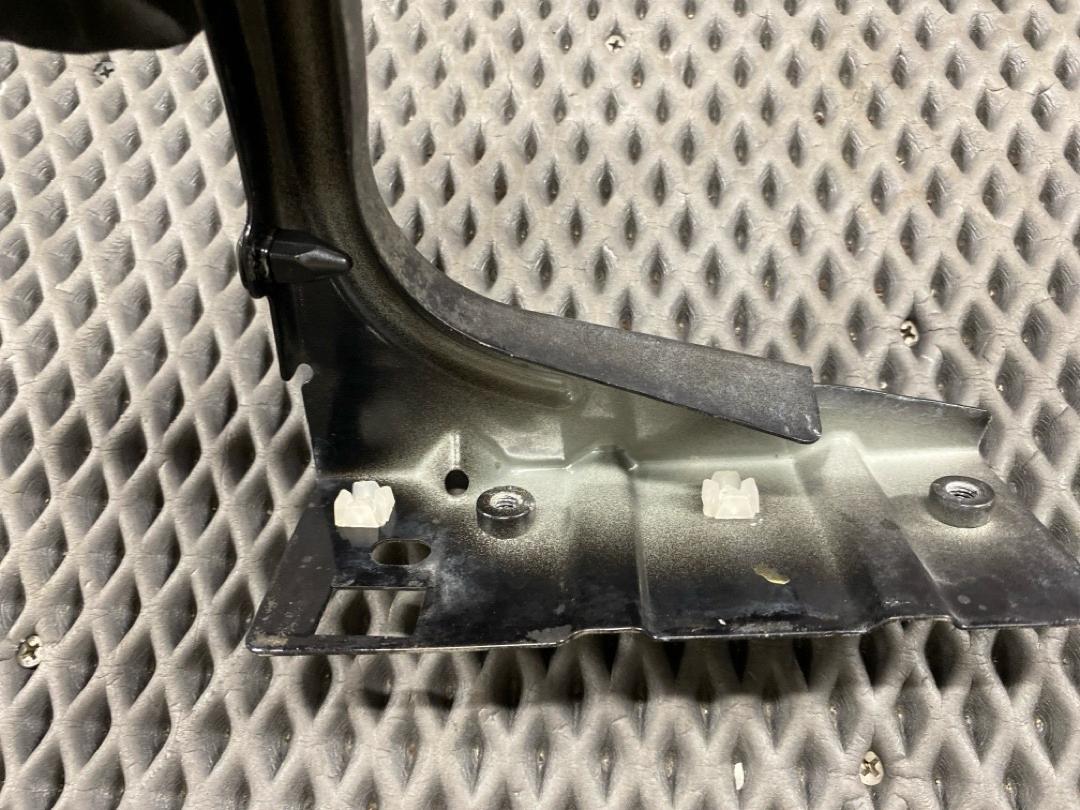 Кронштейн крыла, 1620 рублей, Красноярск