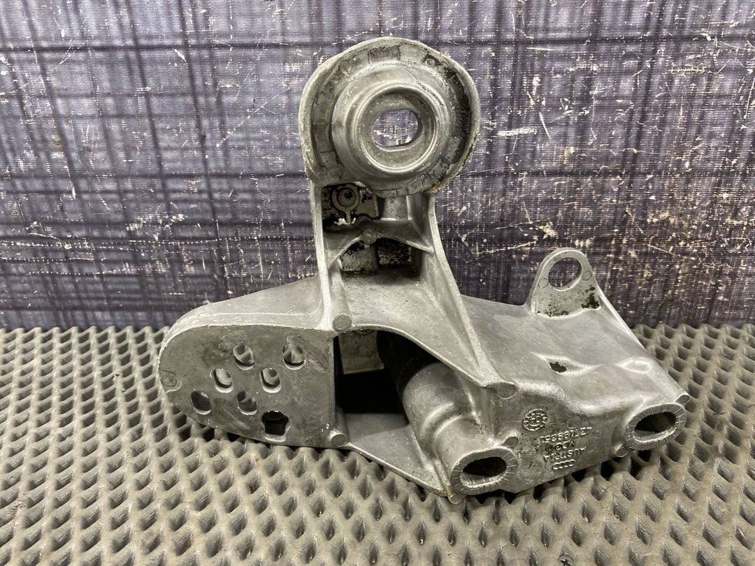 Кронштейн двигателя, 1430 рублей, Красноярск