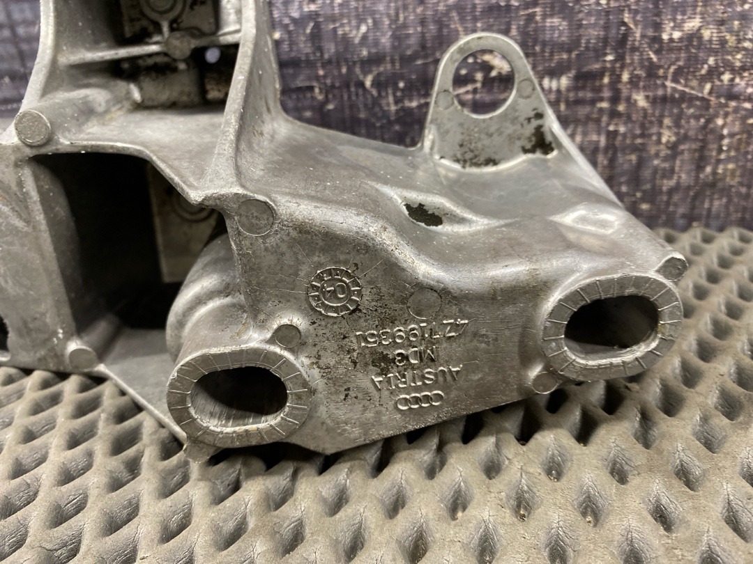 Кронштейн двигателя, 1430 рублей, Красноярск